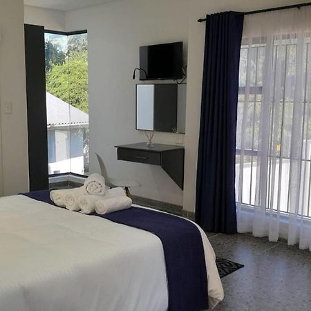 The Wishing Well Guest House Self-Catering Port Edward Extérieur photo
