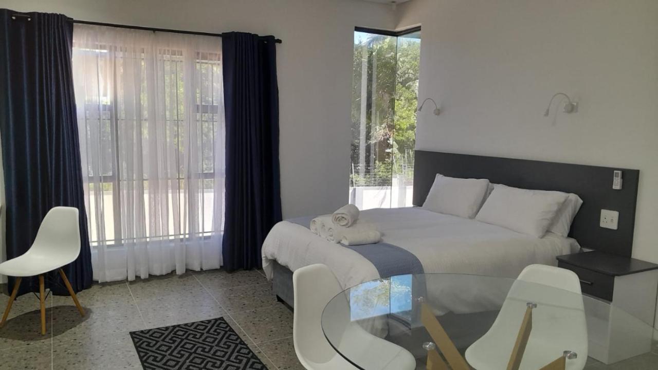 The Wishing Well Guest House Self-Catering Port Edward Extérieur photo